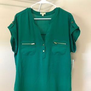 Short Sleeve Flowy Green Blouse NEW with Tags